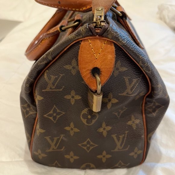 Louis Vuitton Bag - Picture 7 of 16